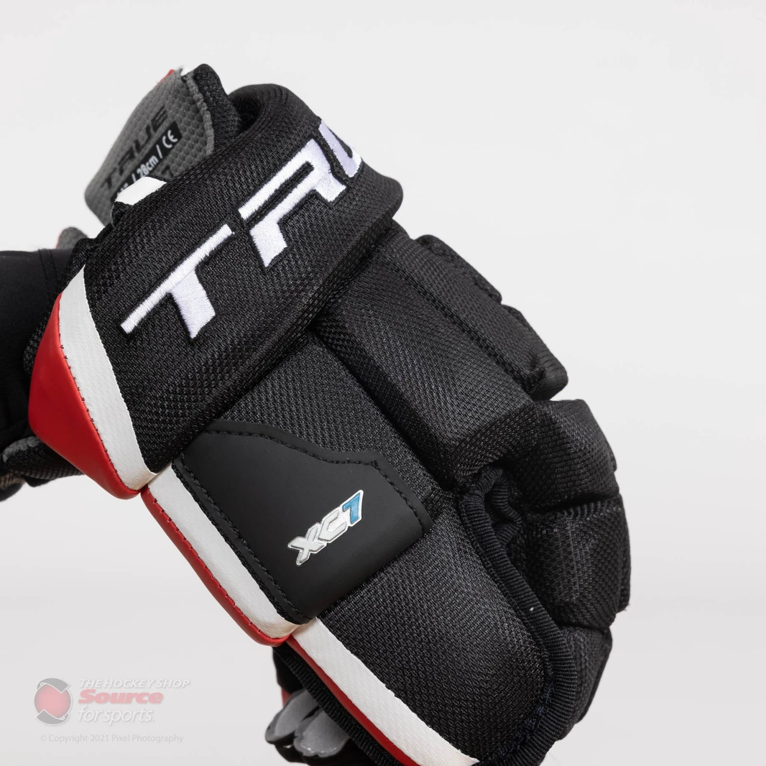 TRUE XC7 Junior Hockey Gloves 5 TRUE XC7 Junior Hockey Gloves - Image 5