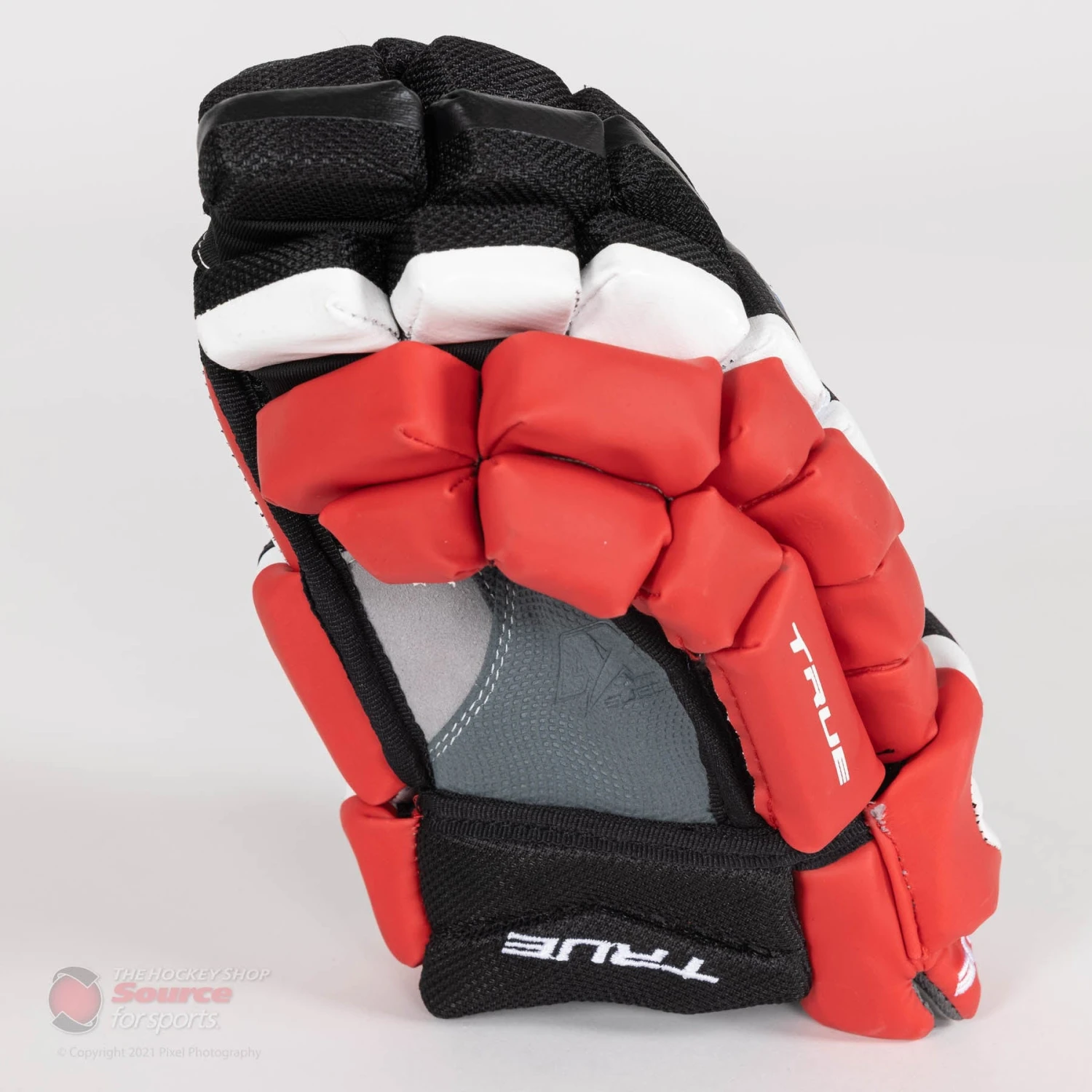 TRUE XC7 Junior Hockey Gloves 7 TRUE XC7 Junior Hockey Gloves - Image 7