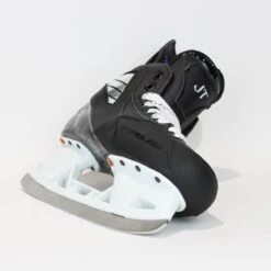 TRUE Player Junior Hockey Skates - Pro Stock - VH Holder - "JT" - Size 5 -True true hockey skates true player junior hockey skates pro stock vh holder jt size 5 5 r standard 15186605080642
