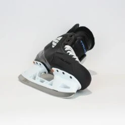 TRUE Player Junior Hockey Skates - Pro Stock - VH Holder - Size 4 -True true hockey skates true player junior hockey skates pro stock vh holder size 4 4 r standard 15186577752130