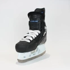 TRUE Player Junior Hockey Skates - Pro Stock - VH Holder - Size 4 -True true hockey skates true player junior hockey skates pro stock vh holder size 4 4 r standard 15186577817666
