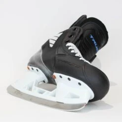TRUE Player Junior Hockey Skates - Pro Stock - VH Holder - Size 5 -True true hockey skates true player junior hockey skates pro stock vh holder size 5 5 r standard 15186600493122