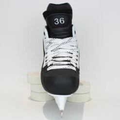 TRUE Player Junior Hockey Skates - Pro Stock - VH Holder - White Side - Size 4 -True true hockey skates true player junior hockey skates pro stock vh holder white side size 4 4 r standard 15186594103362