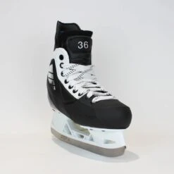 TRUE Player Junior Hockey Skates - Pro Stock - VH Holder - White Side - Size 4 -True true hockey skates true player junior hockey skates pro stock vh holder white side size 4 4 r standard 15186594267202