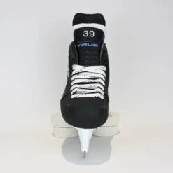 TRUE Player Senior Hockey Skates - Pro Stock - Shift Holder - "39" - Size 6 -True true hockey skates true player senior hockey skates pro stock shift holder 39 size 6 6 r standard 15187096993858