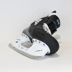 TRUE Player Senior Hockey Skates - Pro Stock - Shift Holder - "39" - Size 6 -True true hockey skates true player senior hockey skates pro stock shift holder 39 size 6 6 r standard 15187097026626