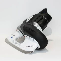 TRUE Player Senior Hockey Skates - Pro Stock - Shift Holder - Lightweight Tongue - Size 8 -True true hockey skates true player senior hockey skates pro stock shift holder lightweight tongue size 8 8 r standard 15187100205122