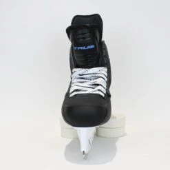 TRUE Player Senior Hockey Skates - Pro Stock - Shift Holder - Size 8 -True true hockey skates true player senior hockey skates pro stock shift holder size 8 8 r standard 15187098599490