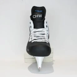 TRUE Player Senior Hockey Skates - Pro Stock - Shift Holder - White Side - "CHW" - Size 7 -True true hockey skates true player senior hockey skates pro stock shift holder white side chw size 7 7 r standard 15187116425282