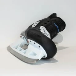 TRUE Player Senior Hockey Skates - Pro Stock - VH Holder - Size 9 -True true hockey skates true player senior hockey skates pro stock vh holder size 9 9 r standard 15187095257154
