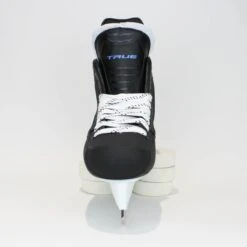 TRUE Player Senior Hockey Skates - Pro Stock - VH Holder - White Felt Tongue - Size 9 -True true hockey skates true player senior hockey skates pro stock vh holder white felt tongue size 9 9 r standard 15186692440130