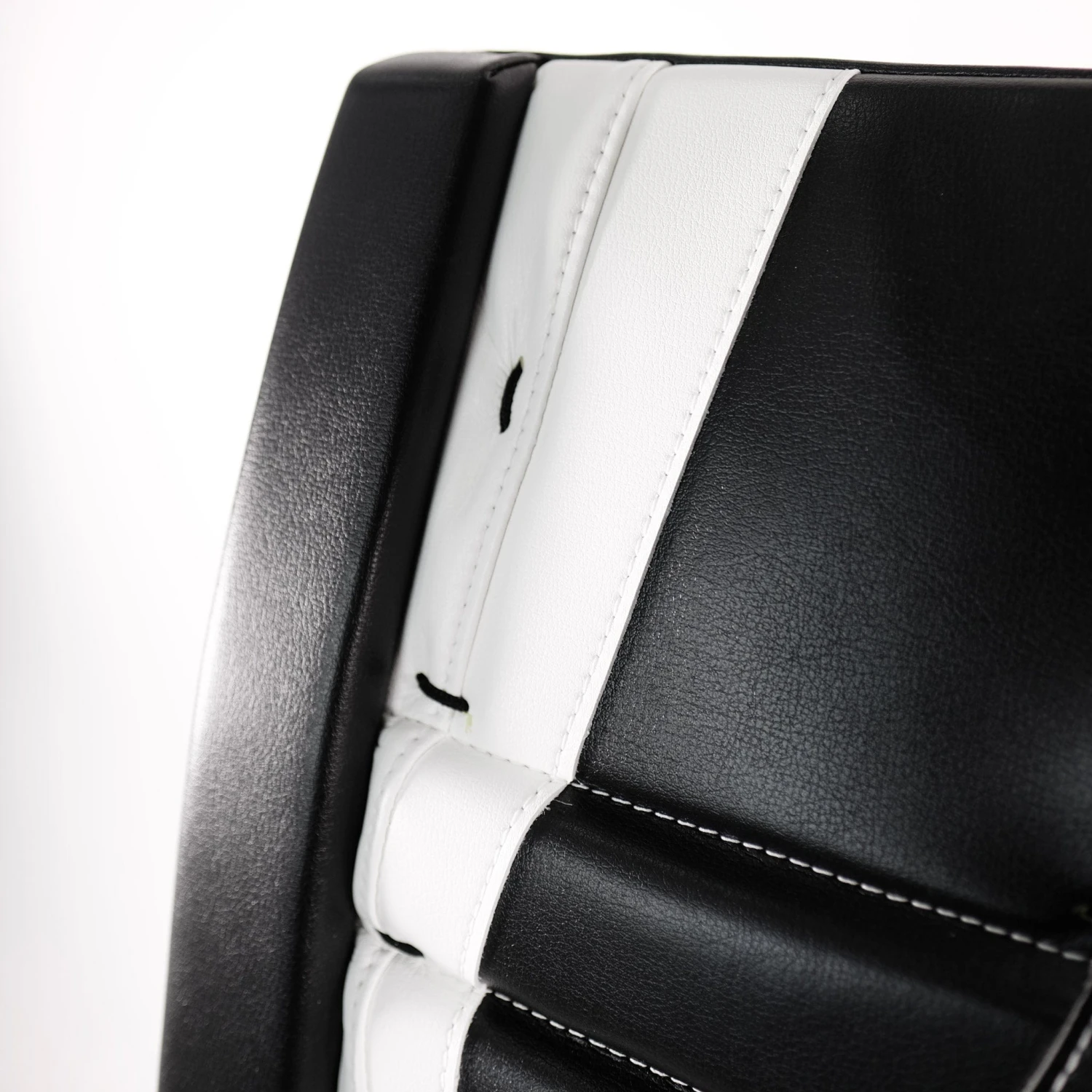 TRUE L12.2 Senior Goalie Leg Pads - Domestic 10 TRUE L12.2 Senior Goalie Leg Pads - Domestic - Image 10